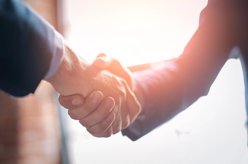 Business handshake - Become a PartSafari Supplier